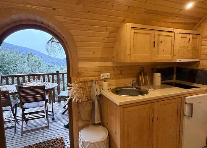 Roulotte Atypique - Vue - Ecrin De Nature