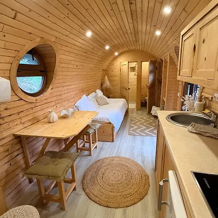 Appartement Roulotte Atypique - Vue - écrin De Nature Cauro