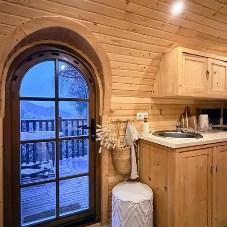 Roulotte Atypique - Vue - écrin De Nature Appartement *